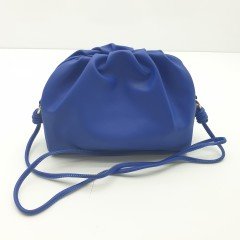 PINA MODEL Mavi